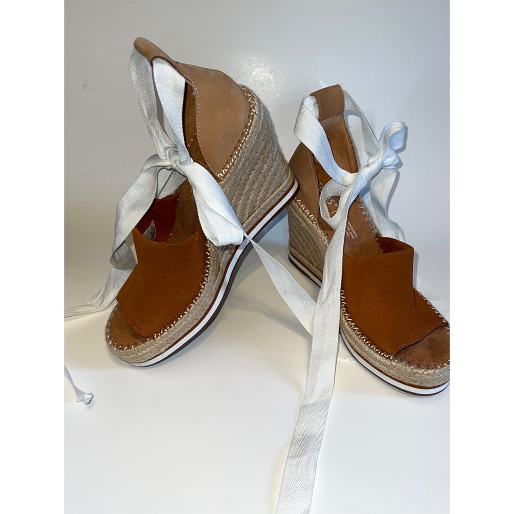 NEW TOMS Suede and Jute Wedge Sandal sz 8